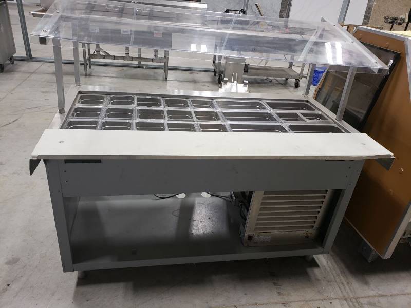 lot 8810 image: Refrigerated prep line