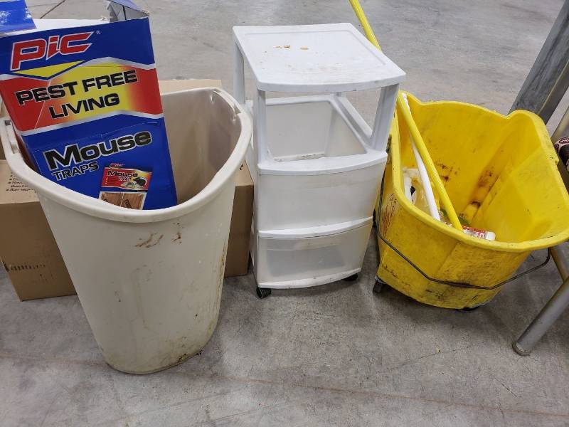 lot 8824 image: mop bucket and trash can
