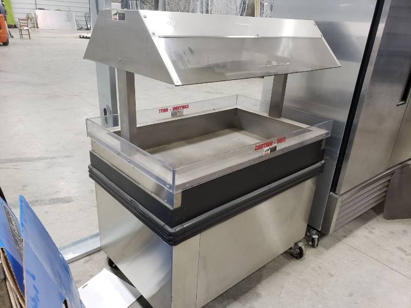 lot 8828 image: BKI heated deli case