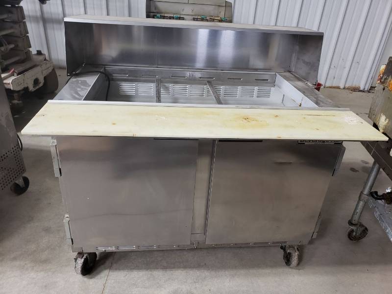 lot 8838 image: Beverage Air megatop prep table