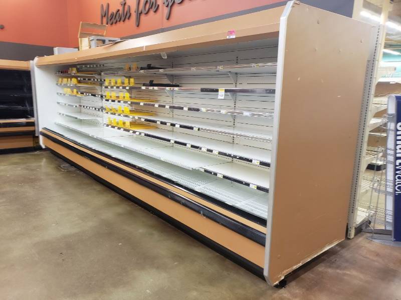 lot 2211 image: 20 foot open deli merchandiser