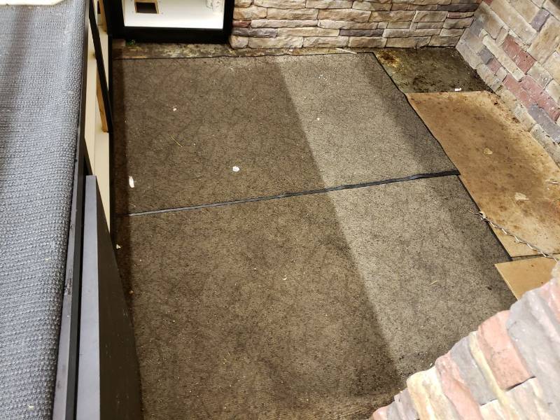 lot 2220 image: (2) floor rugs