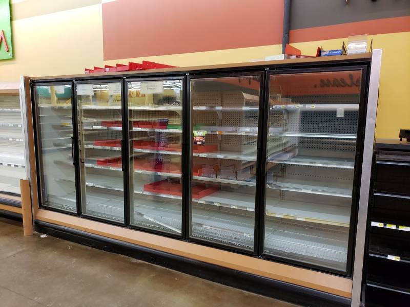 lot 2224 image: Hussman 5 glass door reach in freezer