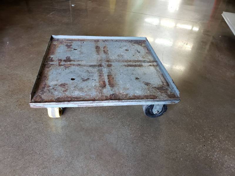 lot 2248 image: Heavy duty cart