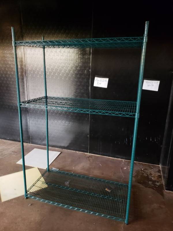 lot 2250 image: 48x24x72 green metro rack