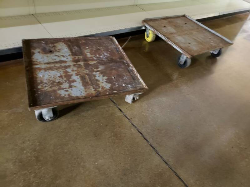 lot 2253 image: (2) heavy duty carts