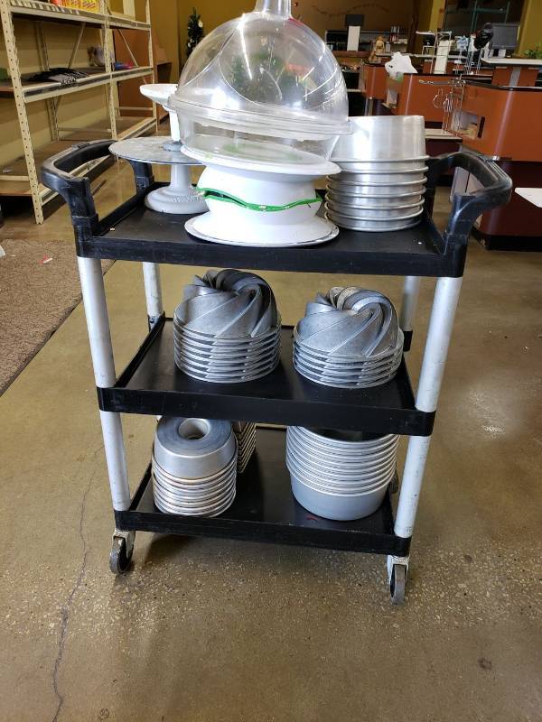 lot 2270 image: Rolling cart with cake pans