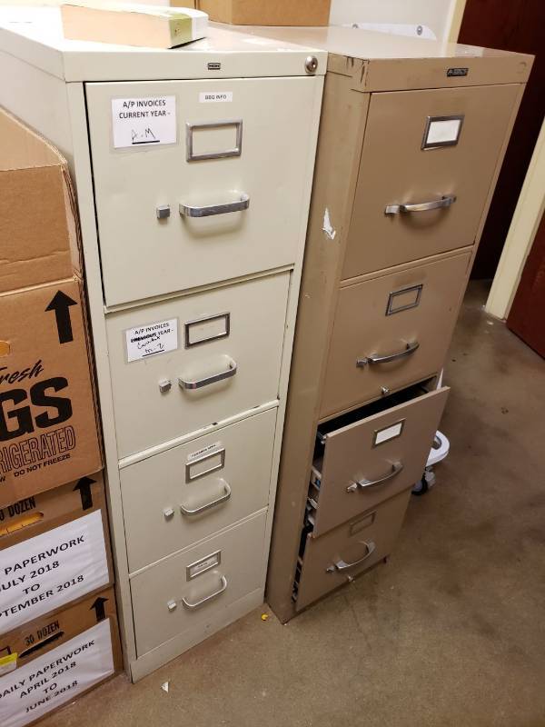 lot 2282 image: (2) file cabinets