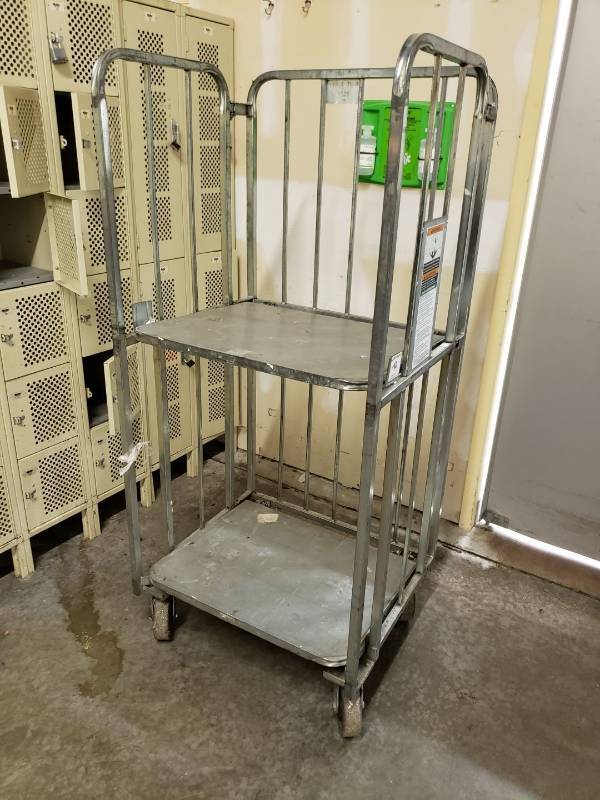 lot 2307 image: Fold up rolling cart