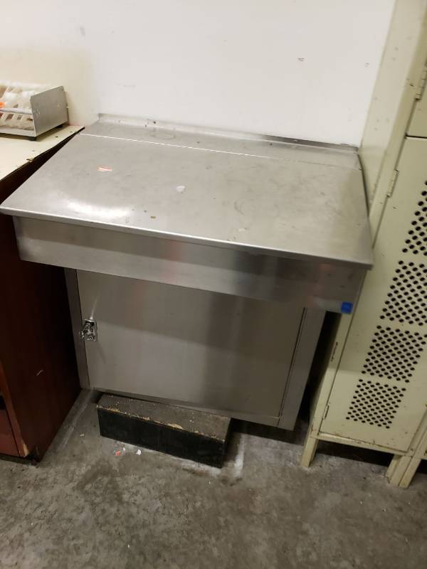 lot 2311 image: stainless warehouse counter