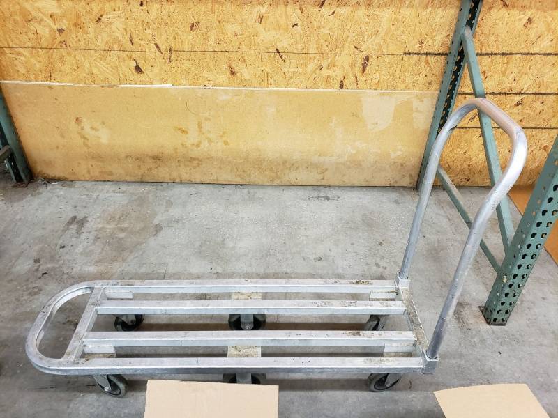 lot 2345 image: Aluminum cart