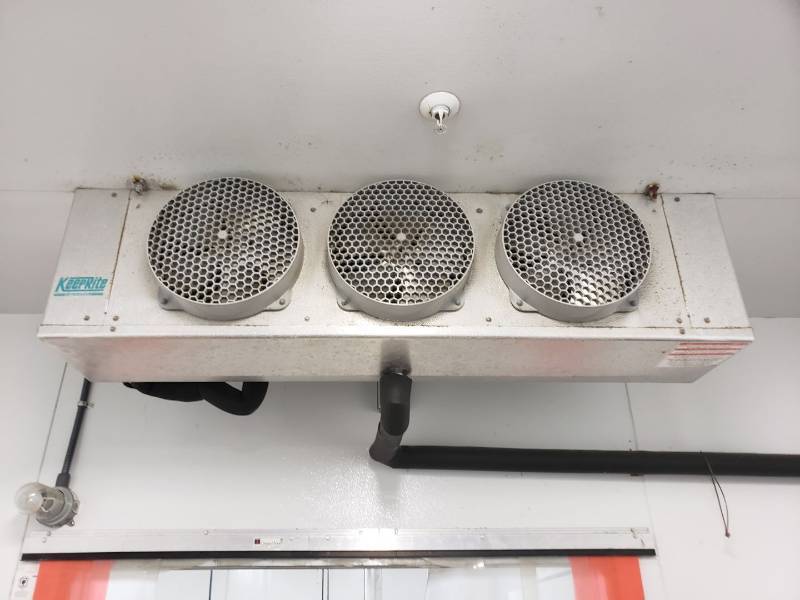 lot 2392 image: 3 fan evaporator