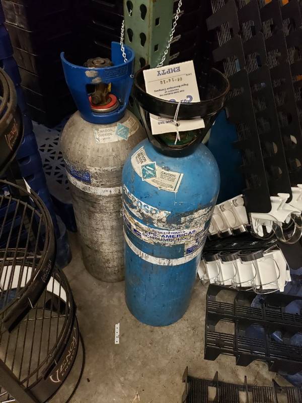 lot 2396 image: (2) CO2 tanks