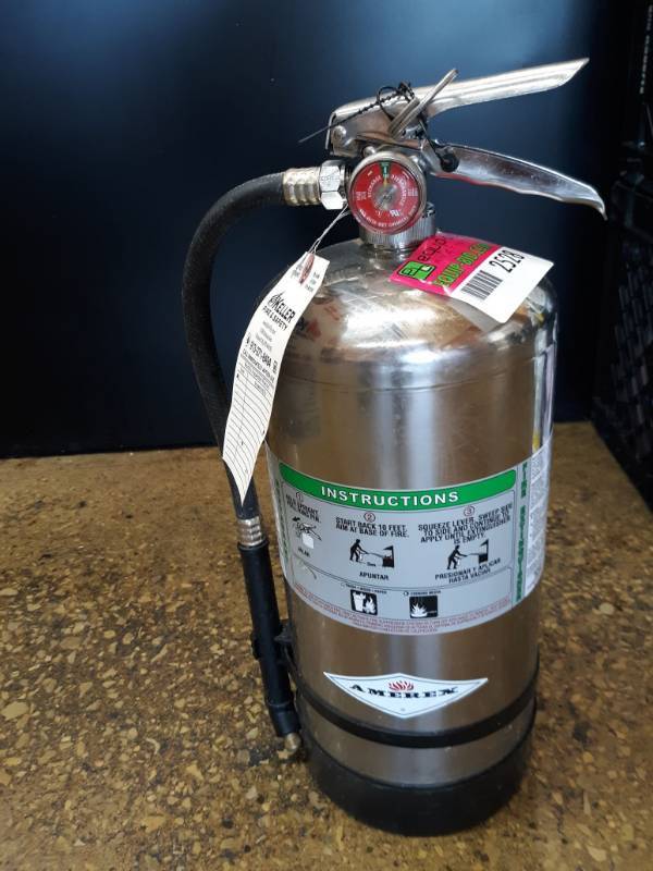 lot 2528 image: Amerex Fire Extinguisher K Guard