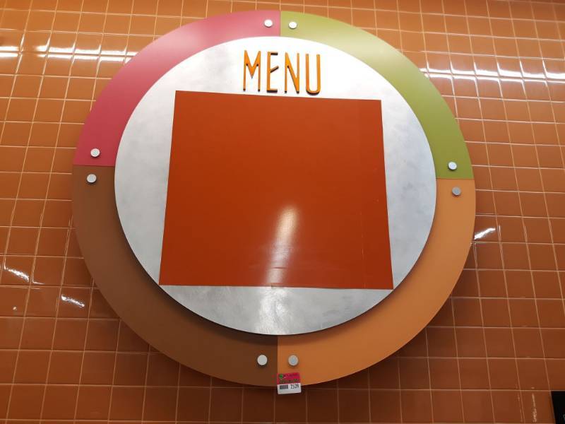 lot 2543 image: Round Menu Sign approx 5 ft Diameter
