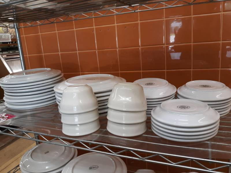 lot 2545 image: Contents of Shelf, Plates, Saucers, and Cups