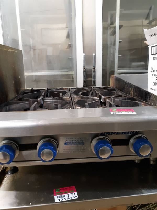lot 2573 image: 24  Countertop Imperial 4 Burner Stove