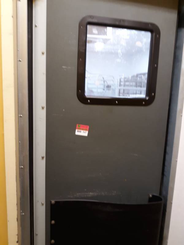 lot 2607 image: 36 in Swinging Door
