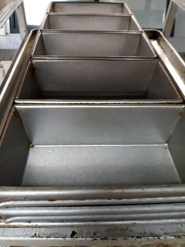 lot 2618 image: Bread Pans and sheet Pans