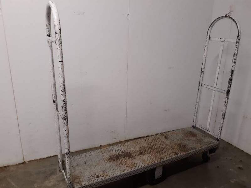 lot 2631 image: Rolling Metal Cart 64x16x60