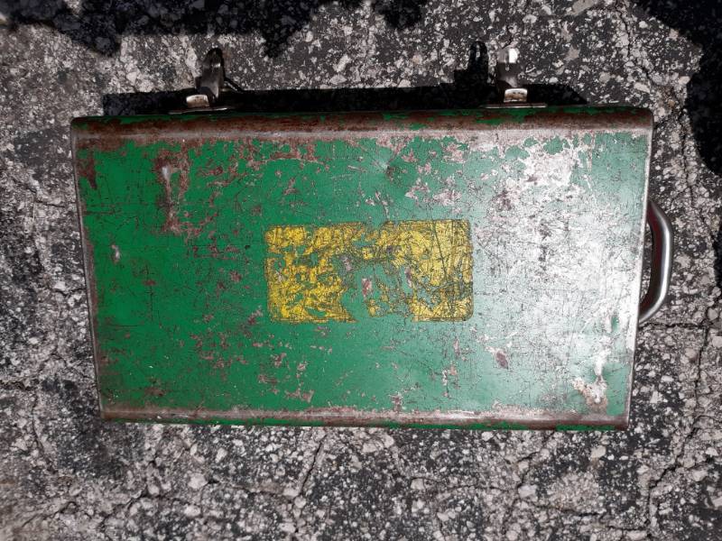 lot 840 image: Greenlee knockout Punch driver set # 7306