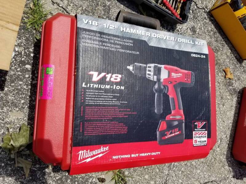 lot 846 image: Milwaukee V18 12in Hammer Drill 0824-24