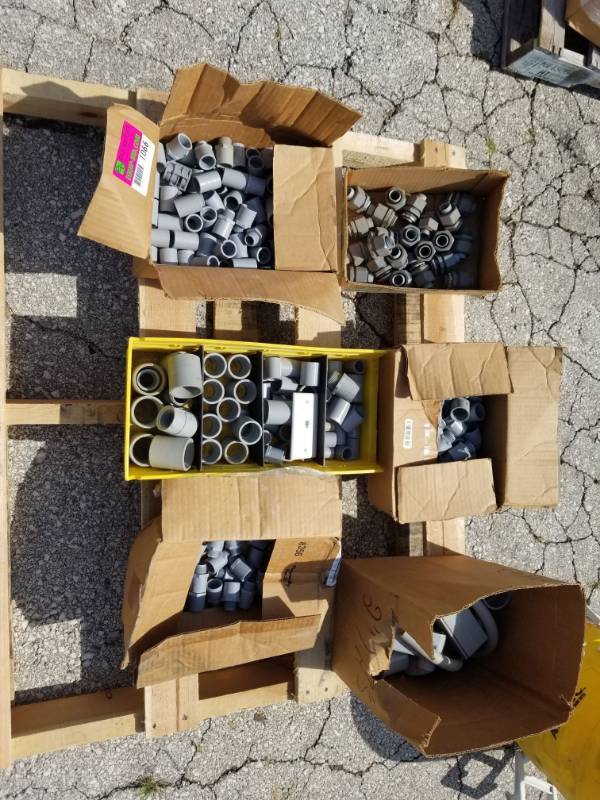 lot 1066 image: PVC Connectors