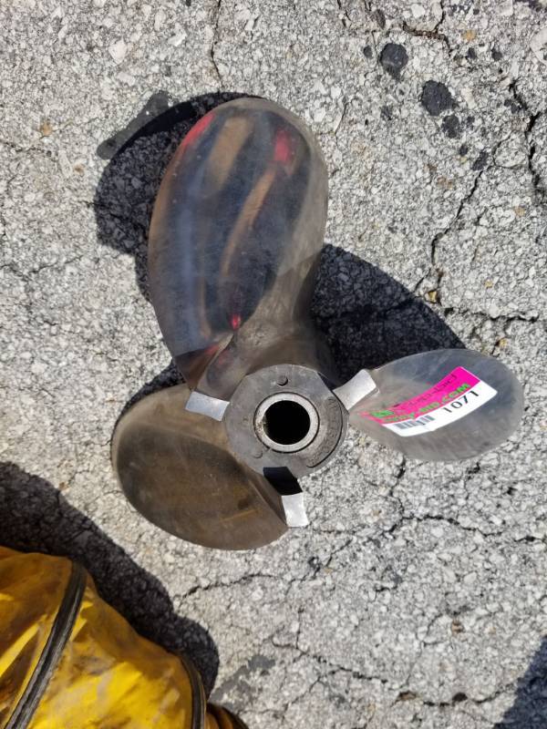 lot 1071 image: High Performance Boat Propeller
