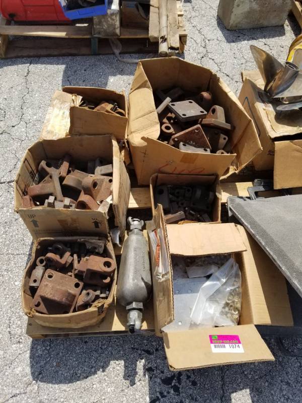lot 1074 image: Iron Pieces