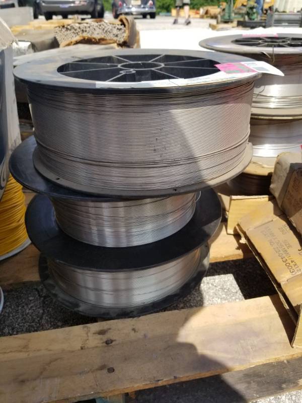 lot 1080 image: Welcome Matic Welding Wire
