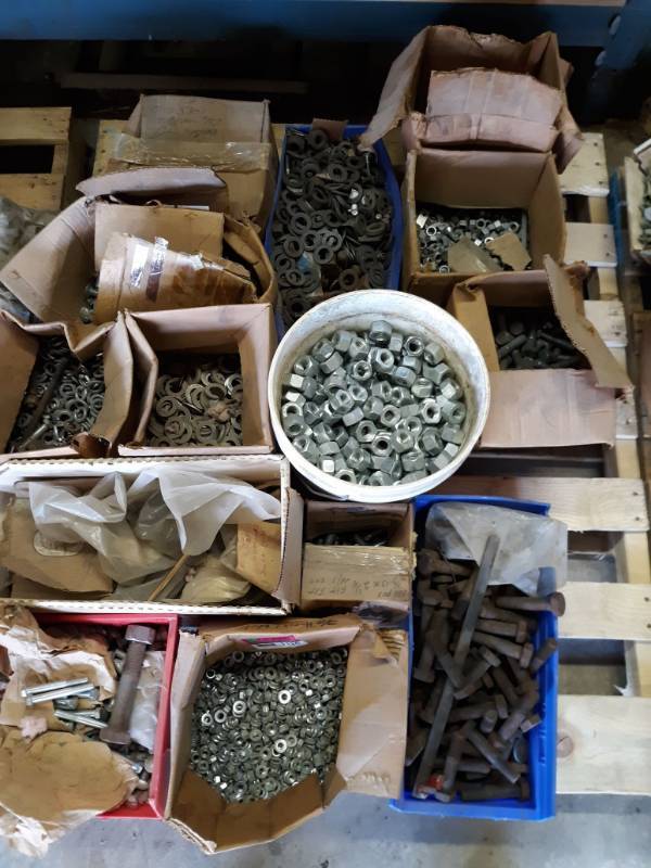 lot 1136 image: Pallet of Bolts, Washers & Fasteners