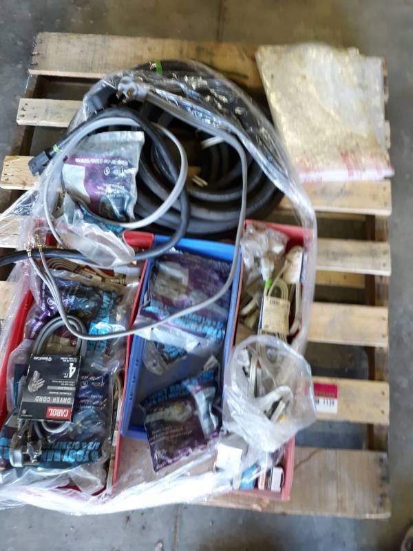 lot 1139 image: Pallet of Electrical Cords