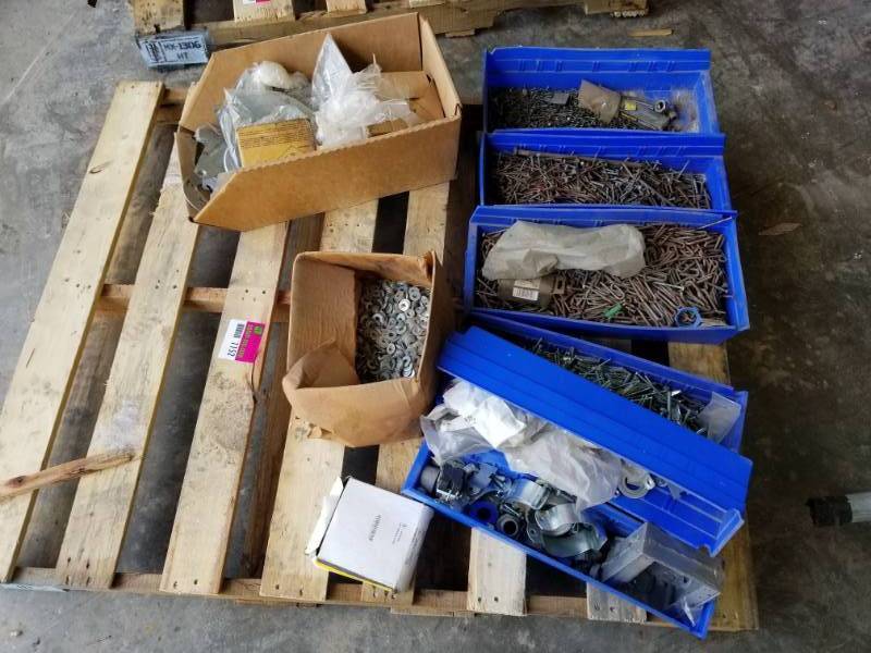 lot 1152 image: Nails, Washers, and Bolts