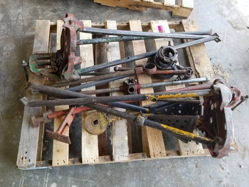 lot 1153 image: Rigid Pipe Threaders