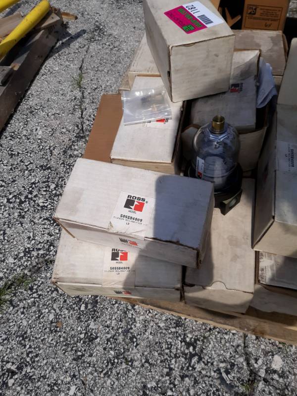 lot 1182 image: Ross Silencers  Reclassifiers Reclassifiers # 5055B4009