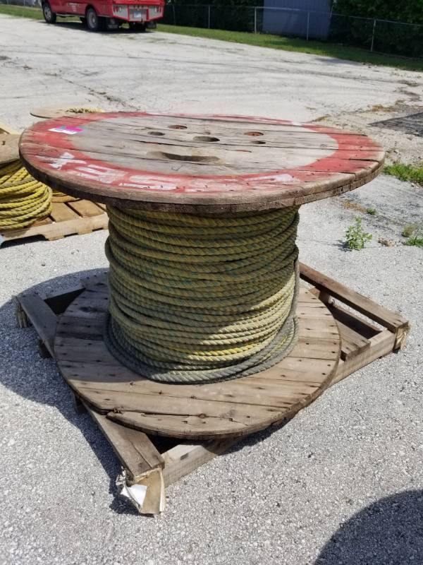 lot 1194 image: Spool of Pulling Rope