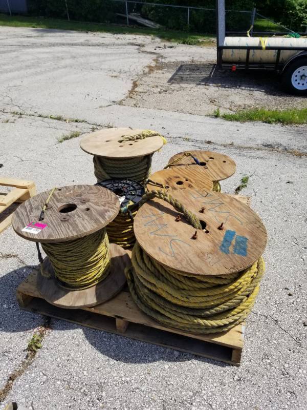 lot 1195 image: Pallet of Pulling Rope