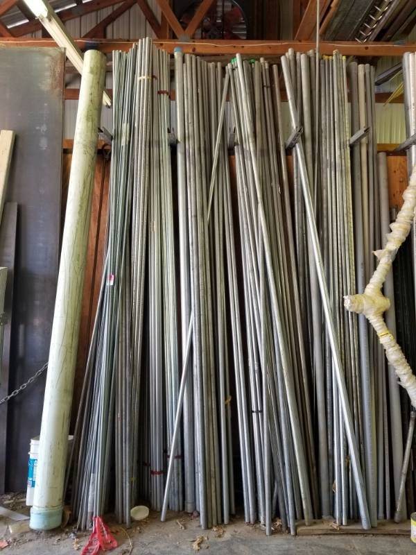 lot 1198 image: Lot of EMT Piping