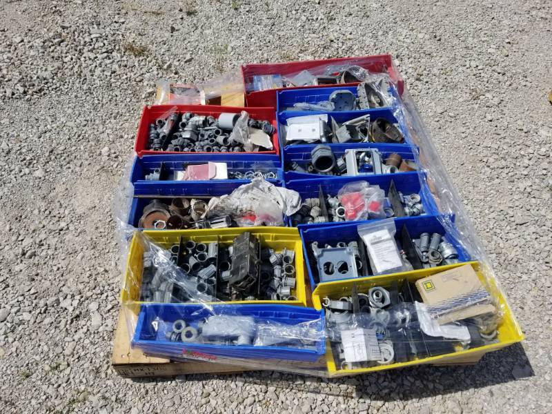 lot 1204 image: Pallet of Electrical Supplies