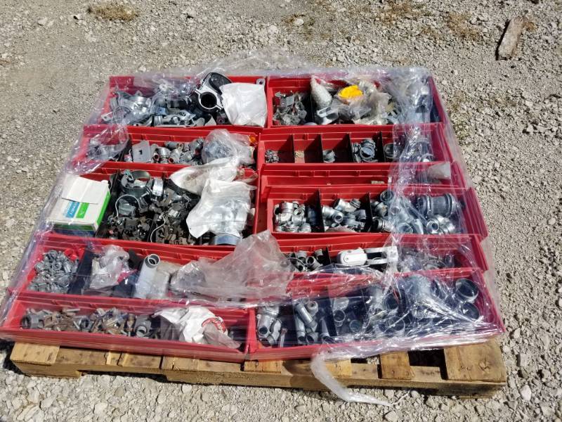 lot 1216 image: Pallet of Conduit Connectors