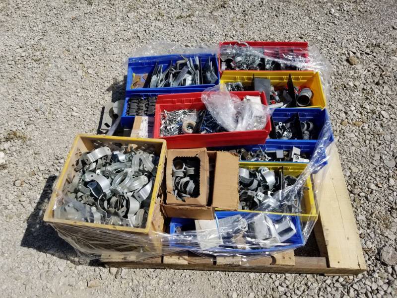 lot 1221 image: Clamps, Connectors, Circuits and More