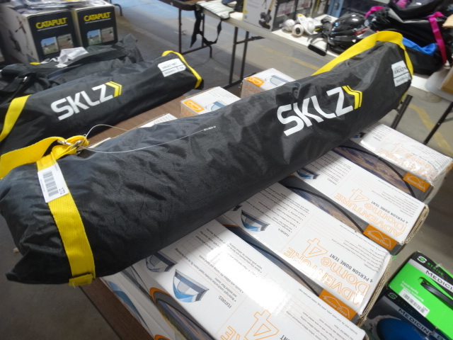 lot 172 image: SKLZ Quickster Baseball net 8x8.