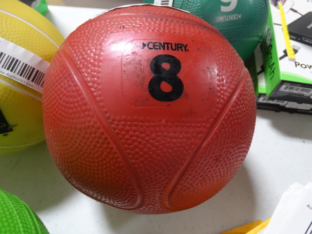 lot 187 image: Strive 8lb medicine ball.