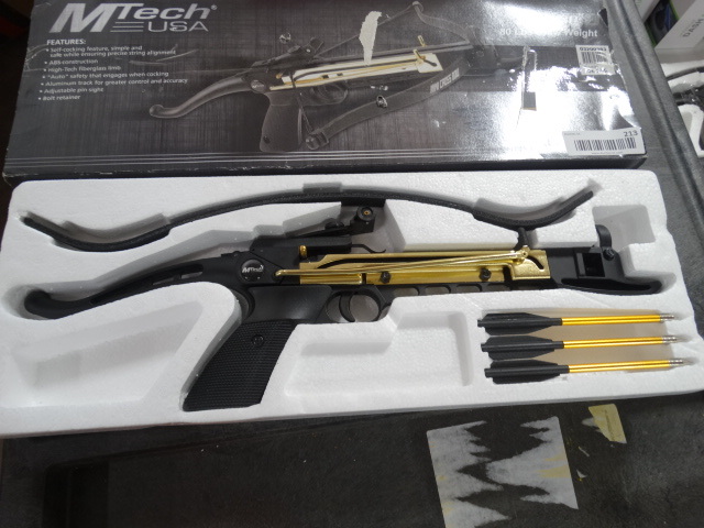 lot 213 image: Mtech USA MC-DX80 mini cross bow. 80lbs draw weight.