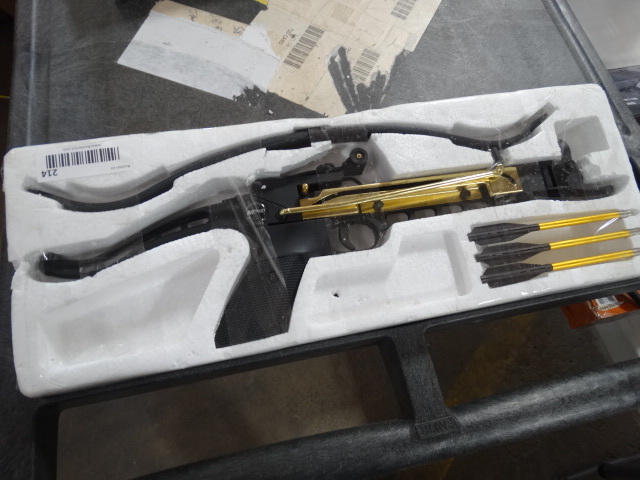 lot 214 image: Mtech USA MC-DX80 mini cross bow. 80lbs draw weight.