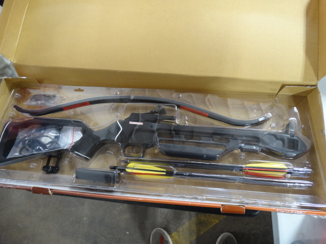 lot 216 image: Mtech USA DX-150 crossbow. 150lbs draw weight.