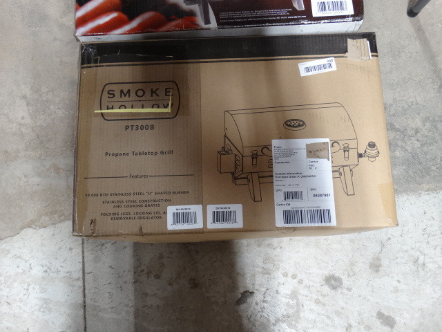lot 240 image: Smoke hollow Propane tabletop grill.