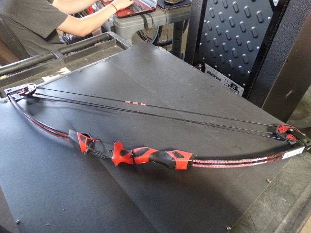 lot 316 image: Barnett vertigo bow.