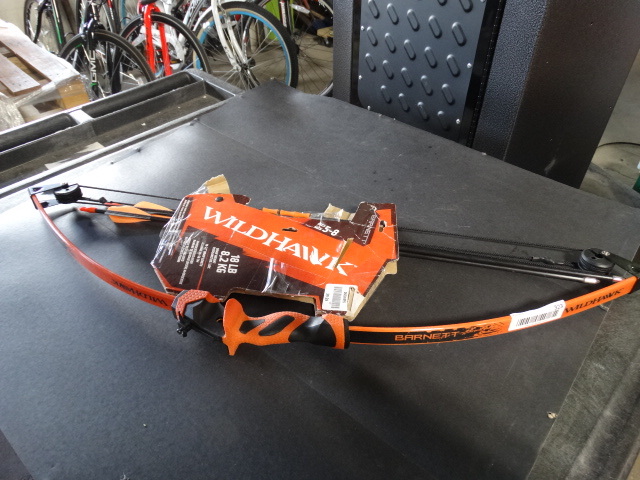 lot 323 image: Wild Hawk barnett bow.