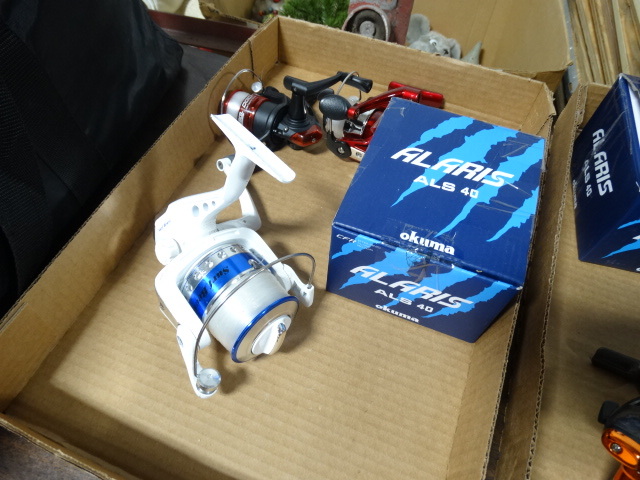 lot 347 image: 4 new spin reel fishing reels.